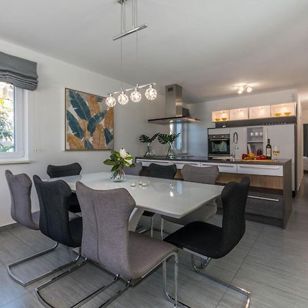 House With Pool Ledenko Apartment Biograd Na Moru Bagian luar foto