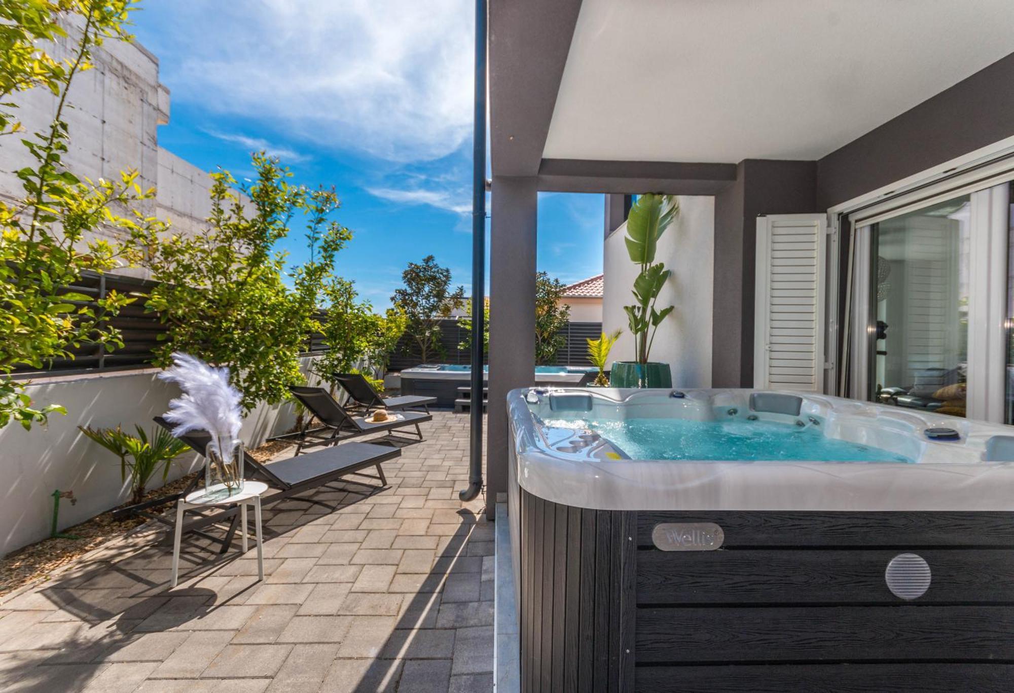 House With Pool Ledenko Apartment Biograd Na Moru Bagian luar foto