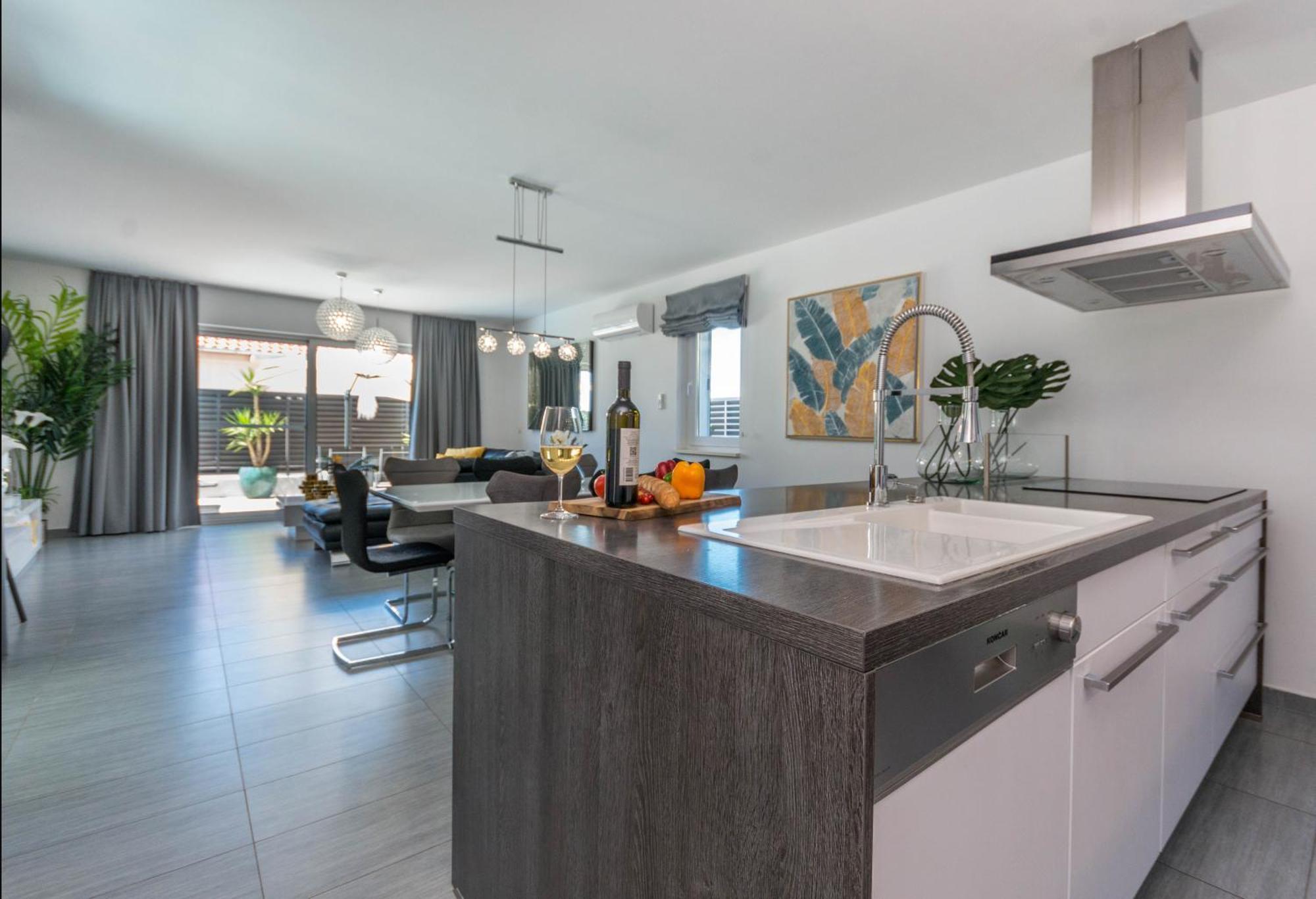 House With Pool Ledenko Apartment Biograd Na Moru Bagian luar foto
